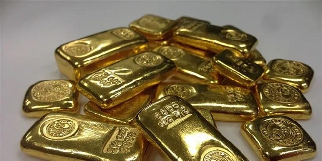 Gold Prices Hit Historic High Amid Global Uncertainty