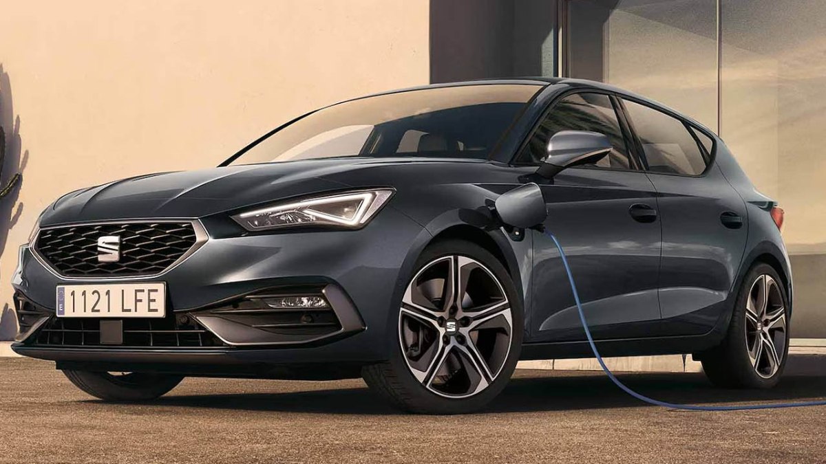 Seat Launches the New Leon eHYBRID in Turkey: A Powerful Hybrid Option