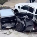 tesla-cybertruck-split-in-two-after-collision-with-mercedes-g-wagon-in-texas-I38xZcIu.jpg