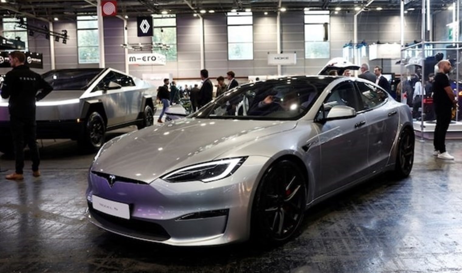 Tesla Faces Challenges as U.S.-China Trade War Hits Electric Vehicle Sales