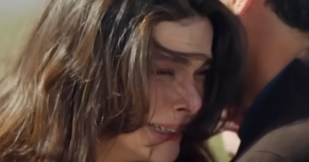 “Uzak Şehir” Dominates Ratings Again with Emotional Drama