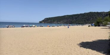 good-news-for-chill-seekers-turkiyes-coldest-sea-is-in-inkumu-fSgZukmQ.jpg