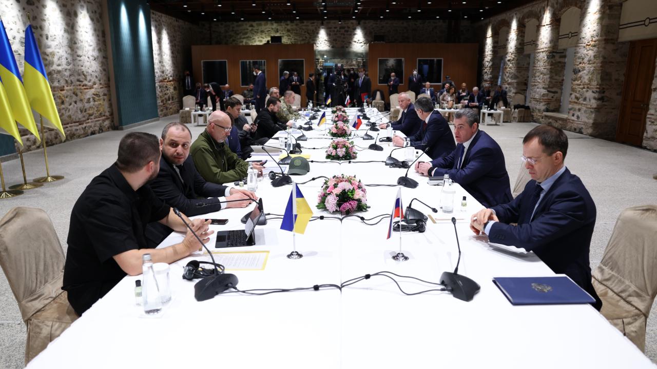 Kremlin: Rus heyet müzakerelerin 2. turu için Pazartesi sabahı İstanbul'da  olacak - Son Dakika Haberleri