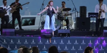 izmir-gets-ready-to-embrace-the-full-spirit-of-summer-gO1hJMCa.webp