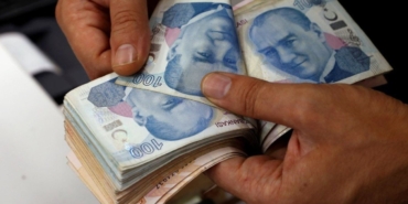 one-bank-surges-ahead-as-750000-tl-monthly-interest-hits-record-highs-MhBhADqJ.jpg