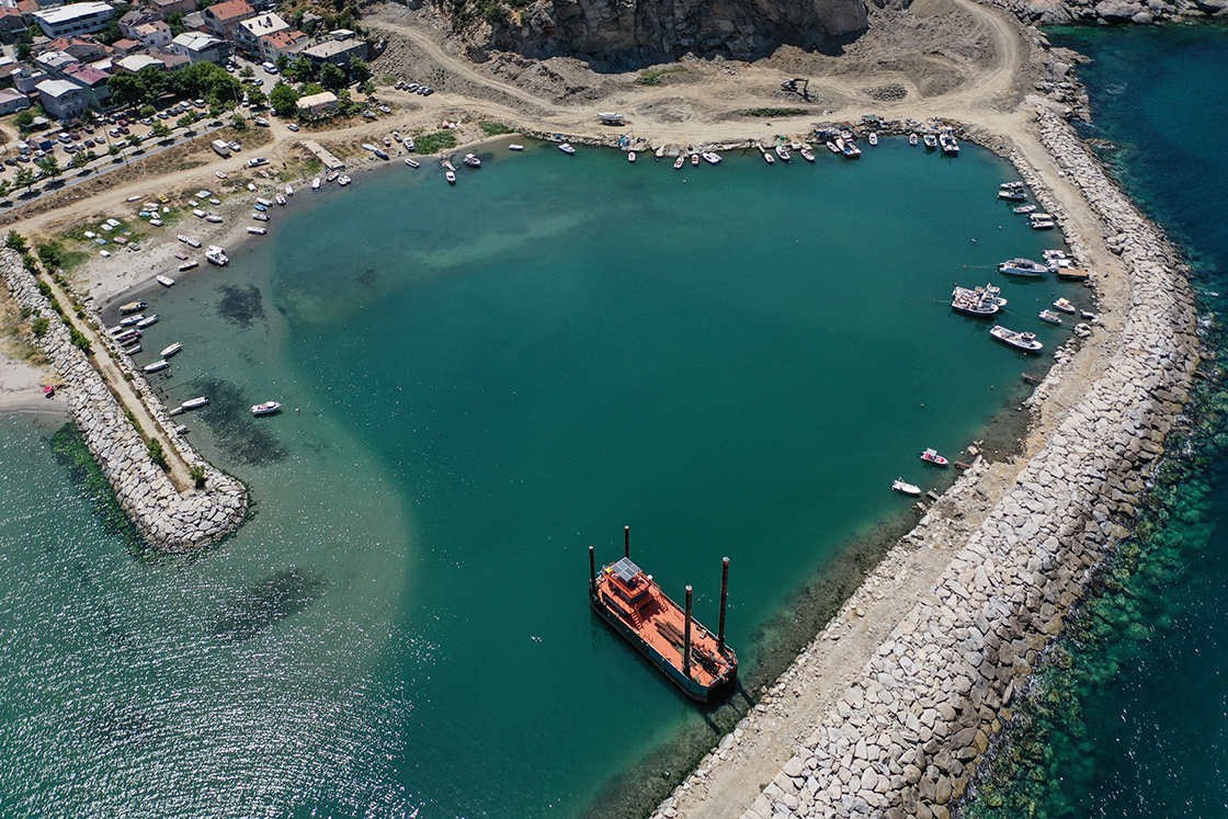 Erdek'in kırsal mahallesi turkuaz renkli deniziyle turist çekiyor