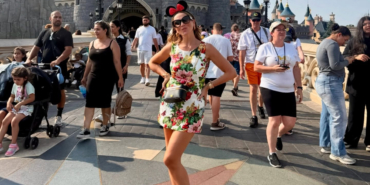 a-day-of-laughter-and-magic-at-disneyland-for-hadise-evYMY1dj.jpg