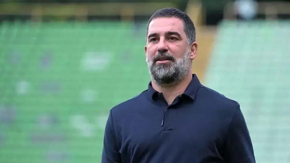 Temassız sarılma! Arda Turan doğruyu mu yaptı? - Galeri - Trend Gündem