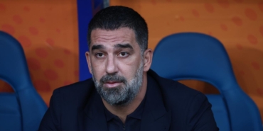 arda-turan-vents-his-anger-at-the-referee-and-var-after-injury-setback-ZZI686ST.jpg