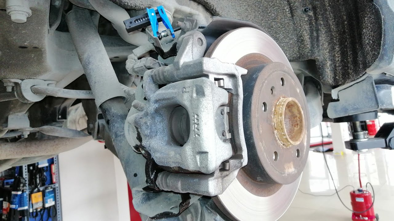 '' FREN HORTUM'U BALON OLMUŞ KOPTU KOPACAK !! BRAKE HOSE FAILURE #QASHQAI