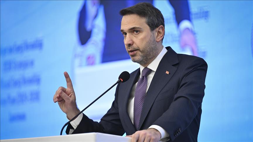 Bakan Bayraktar, kritik madenlerde tüm ülkelerle işbirliğine hazır  olduklarını bildirdi