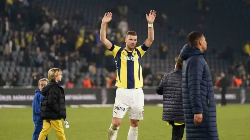 Edin Dzeko, Fenerbahçe'ye veda etti - XBodrum