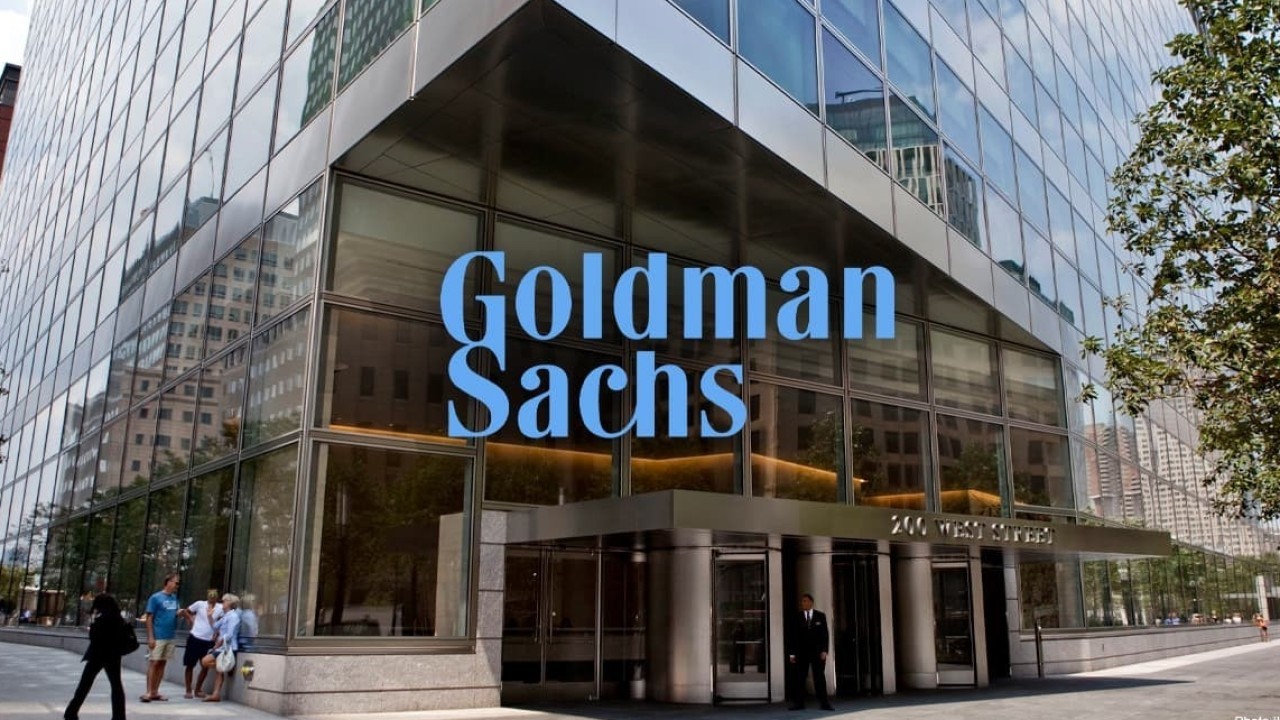 Goldman Sachs ridică probabilitatea unei recesiuni economice în SUA la 45%.
