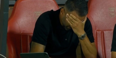 first-game-as-coach-ends-in-heavy-defeat-JjuXTyAC.jpg