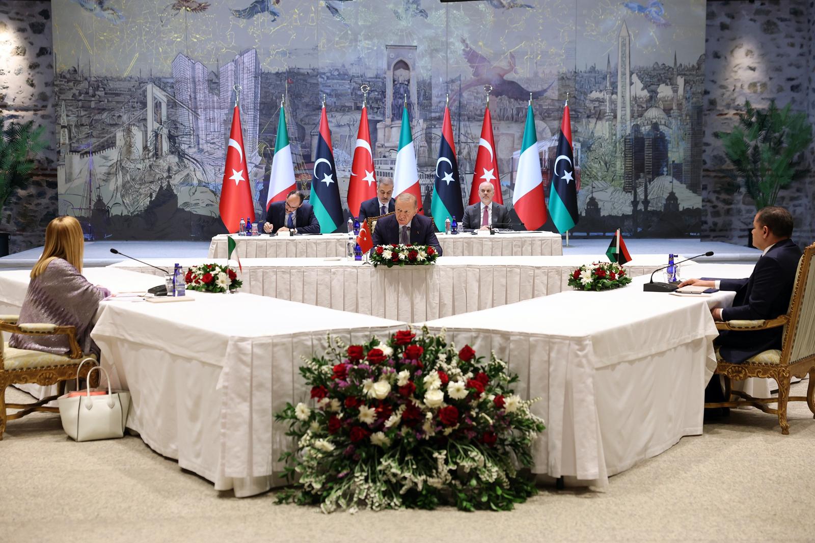 Türkiye, İtalya ve Libya İşbirliği Zirvesi'ne ilişkin açıklama | Türkiye  Cumhuriyeti | İletişim Başkanlığı