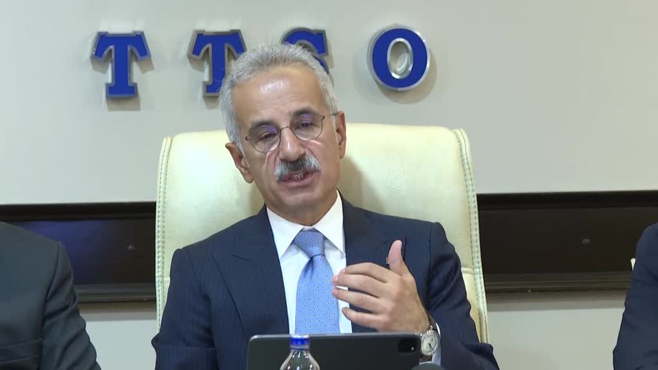 Bakan Uraloğlu: Türkiye'de denize yapılan üçüncü havalimanını tasarladık -  Lider Haber