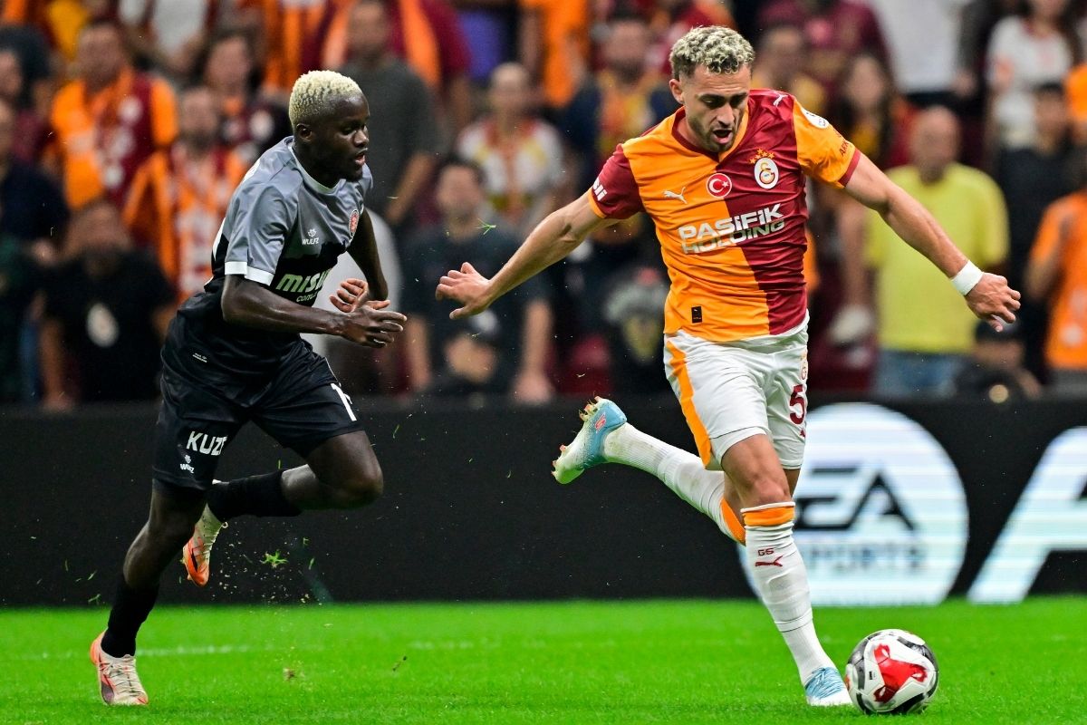 Galatasaray, Fatih Karagümrük'ü 3-0'la geçti, aylar sonra oyuna giren  Icardi fileleri havalandırdı - Patronlar Dünyası