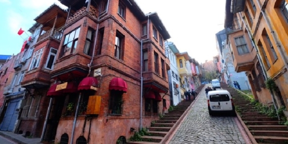 İstanbul’s Fatih district protects its heritage with ongoing façade enhancements