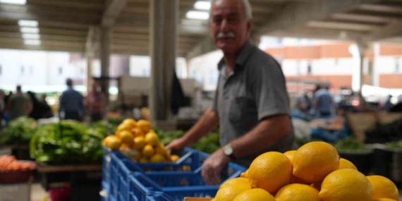 Lemon tea loses its charm as costs squeeze consumers