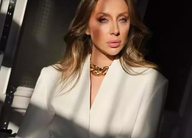 Demet Akalın'a eski dansçısından ağır suçlama - Magazin Hayat