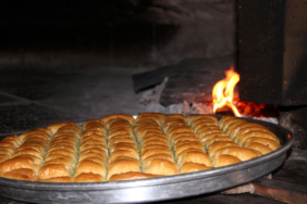 no-one-is-unfamiliar-with-these-tastes-the-most-famous-turkish-delicacies-worldwide-KTYgvAdN.jpg
