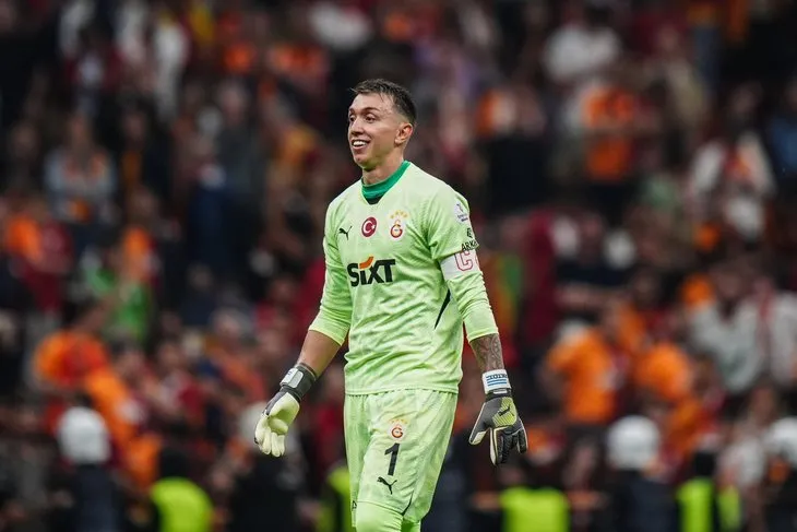 Muslera'nın yerine bilindik isim! Galatasaray kalecisini buldu