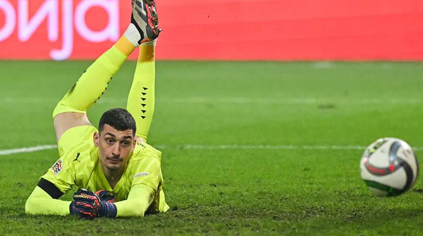 Galatasaray, Fernando Muslera sonrası kaleyi emanet edeceği ismi buldu!  Chelsea ile anlaşma an meselesi - Galatasaray (GS) Haberleri