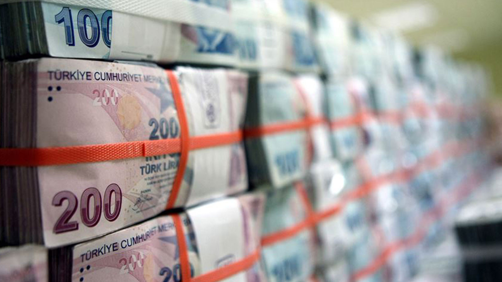 Türkiye'nin en büyük bankaları 305 milyar lira kâr etti