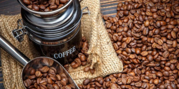 the-price-of-daily-coffee-habits-totals-26-billion-dollars-in-a-decade-J1RbZhxN.jpg