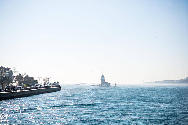 Maidens Tower Located In Istanbul Istanbul Turkey Tower Photo Background  And Picture For Free Download - Pngtree