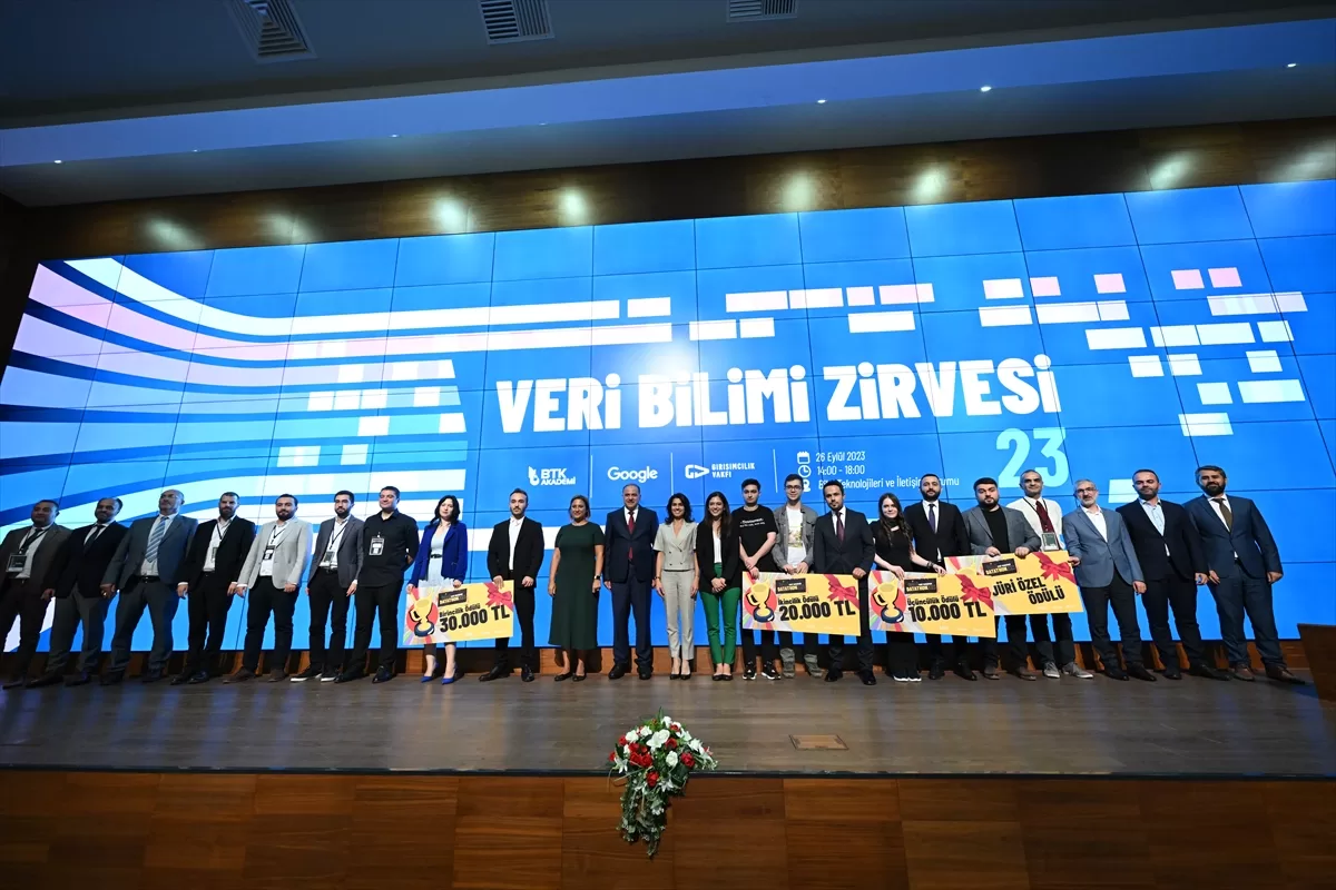Ulaştırma ve Altyapı Bakan Yardımcısı Sayan, "Veri Bilimi Zirvesi"nde  konuştu: - Haber 1