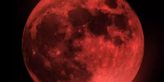 Türkiye skies witness the red Moon what causes this phenomeno
