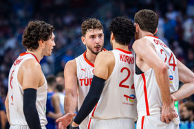 all-eyes-on-the-twelve-giant-men-as-they-battle-for-a-semifinal-spot-eiSuEucX.jpg
