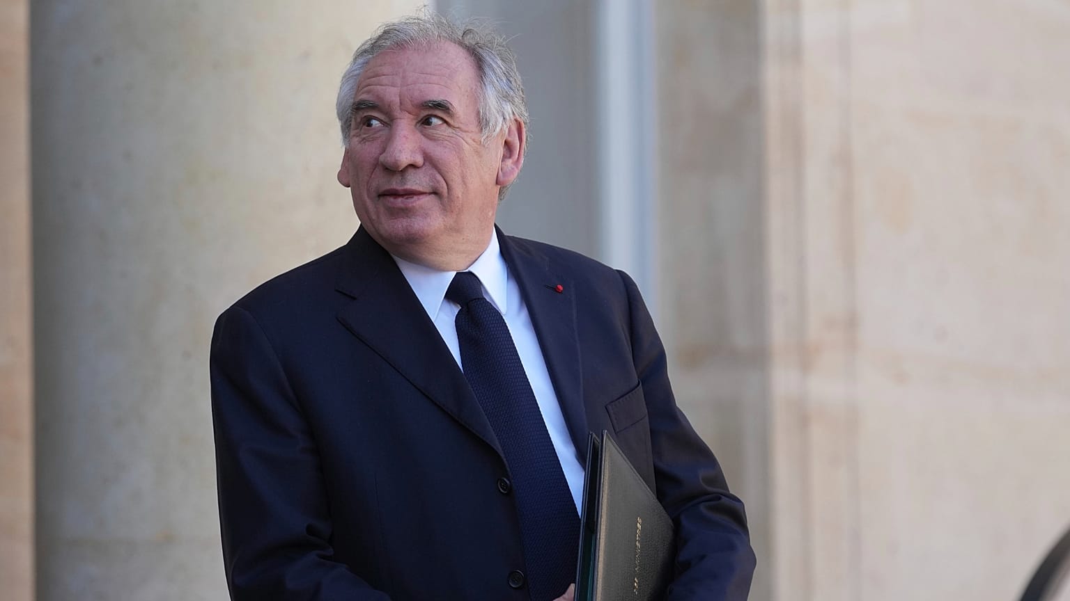 Fransa Başbakanı Bayrou'nun kızı, Katolik okulda şiddet gördüğünü açıkladı  | Euronews