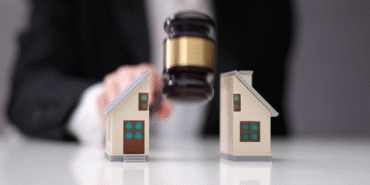 constitutional-court-reviews-300-day-divorce-ban-as-family-court-seeks-annulment-4yDvwbxd.png