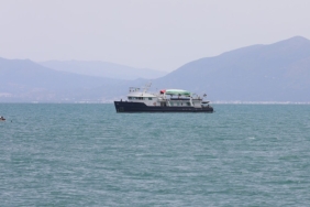global-relief-ship-carrying-aid-to-gaza-struck-during-mission-JBqyVDPB.jpg