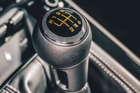 manual-gearboxes-fade-away-as-only-17-percent-of-new-cars-are-manual-UWptQzbK.jpg