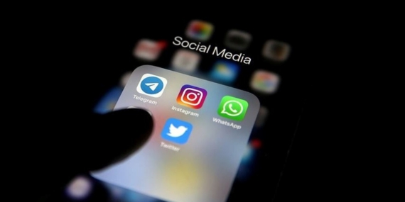 Public Institutions in France Restrict WhatsApp and Telegram Use