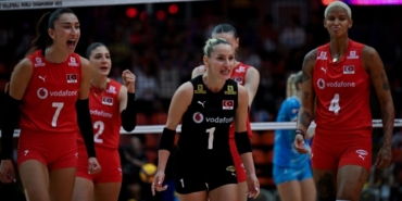 turkiyes-womens-volleyball-team-advances-after-beating-slovenia-to-meet-usa-D2jtU3WG.jpg