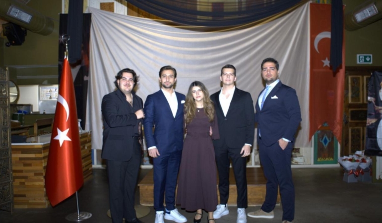 london-hosts-vibrant-republic-celebration-with-turkish-students-gathering-for-the-ball-MzspcYGI.jpg